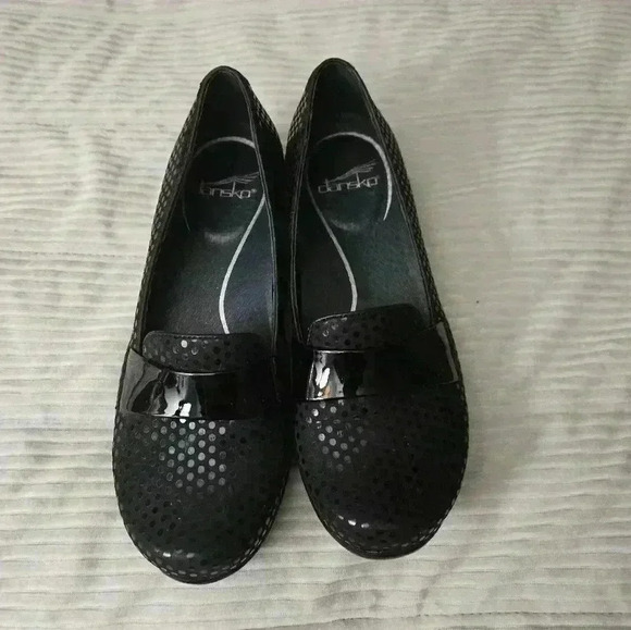Dansko Women's Oksana Loafer. Size 37/6.5/ 7. Black with polka dots. Slip on - Picture 2 of 8